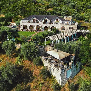 Chateau Fasel Vakantieboerderij Tirana