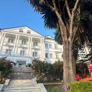 Hotel Duraku, Sarandë