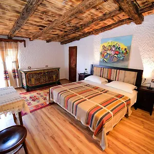 Otel Tradita