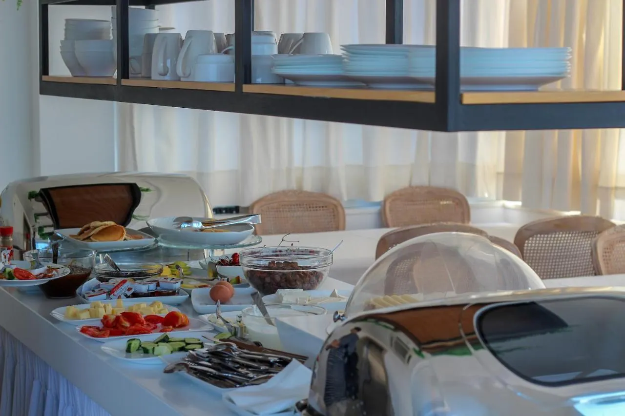 Porto Eda Hotel Sarandë 4*,